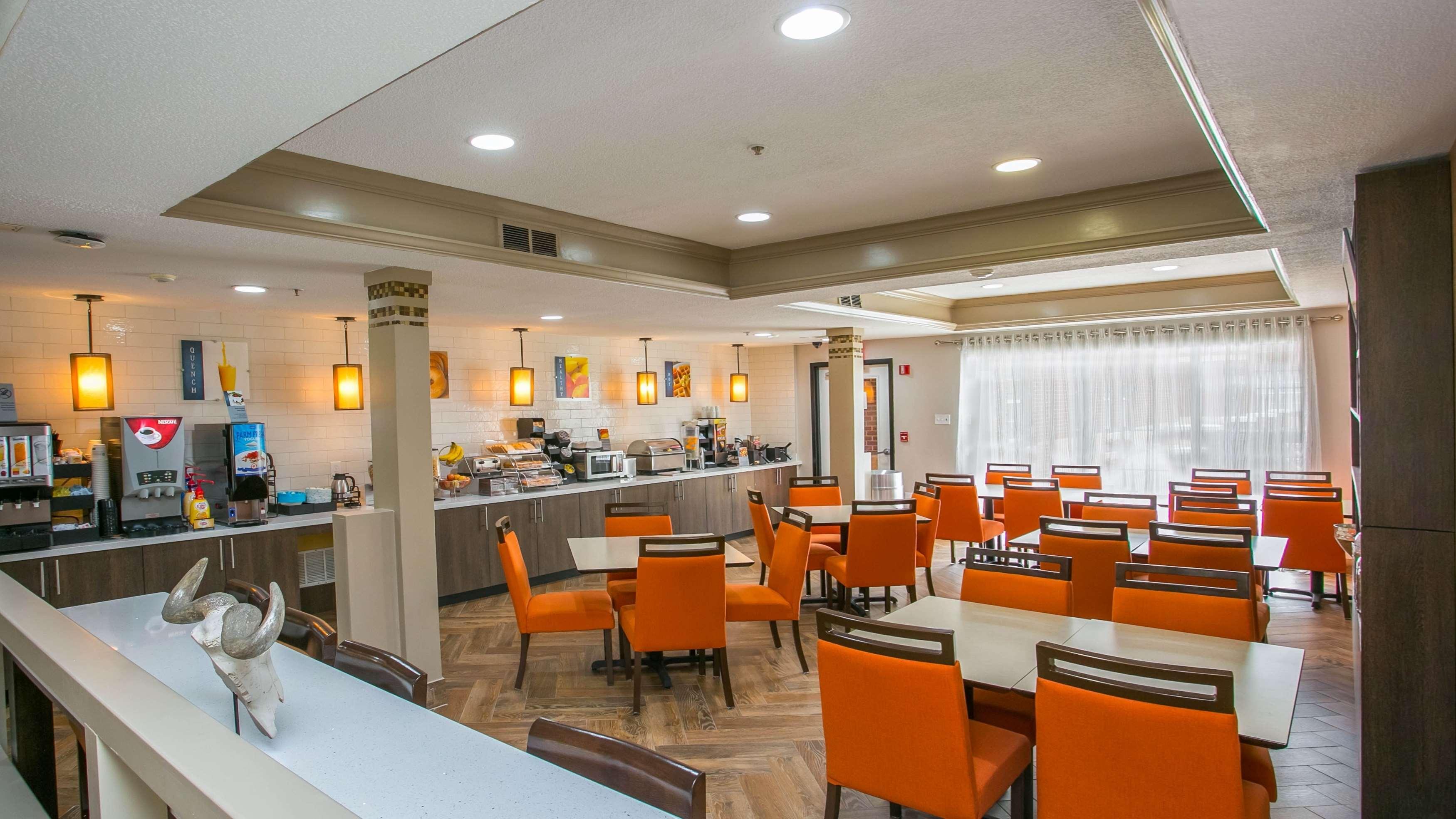 Best Western Plus Addison/Dallas Hotel Eksteriør bilde