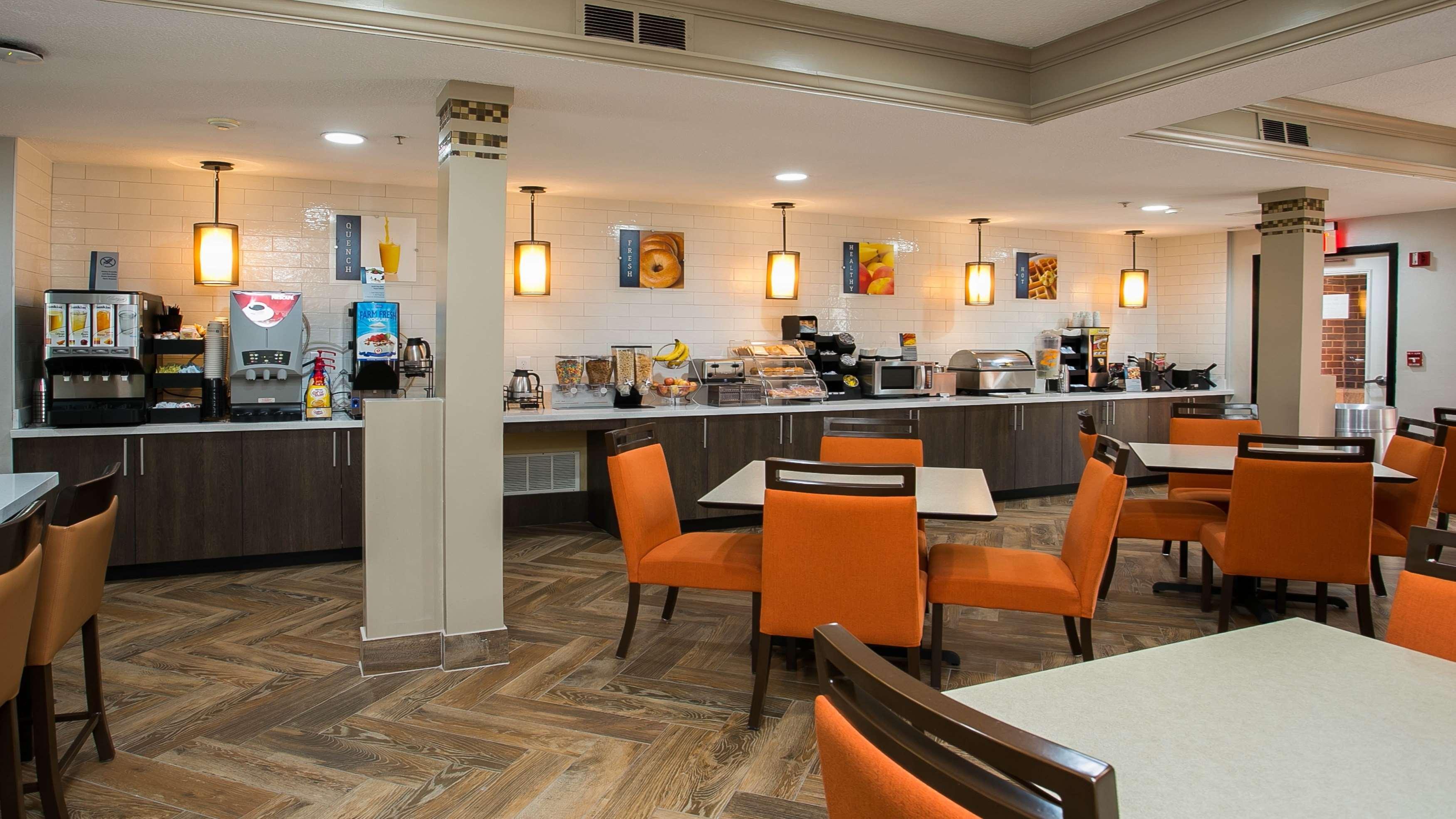 Best Western Plus Addison/Dallas Hotel Eksteriør bilde